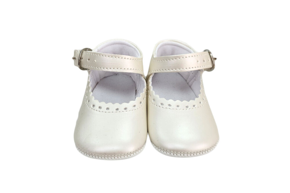 Botosei eleganți de botez, crem cu baretă marimea 16